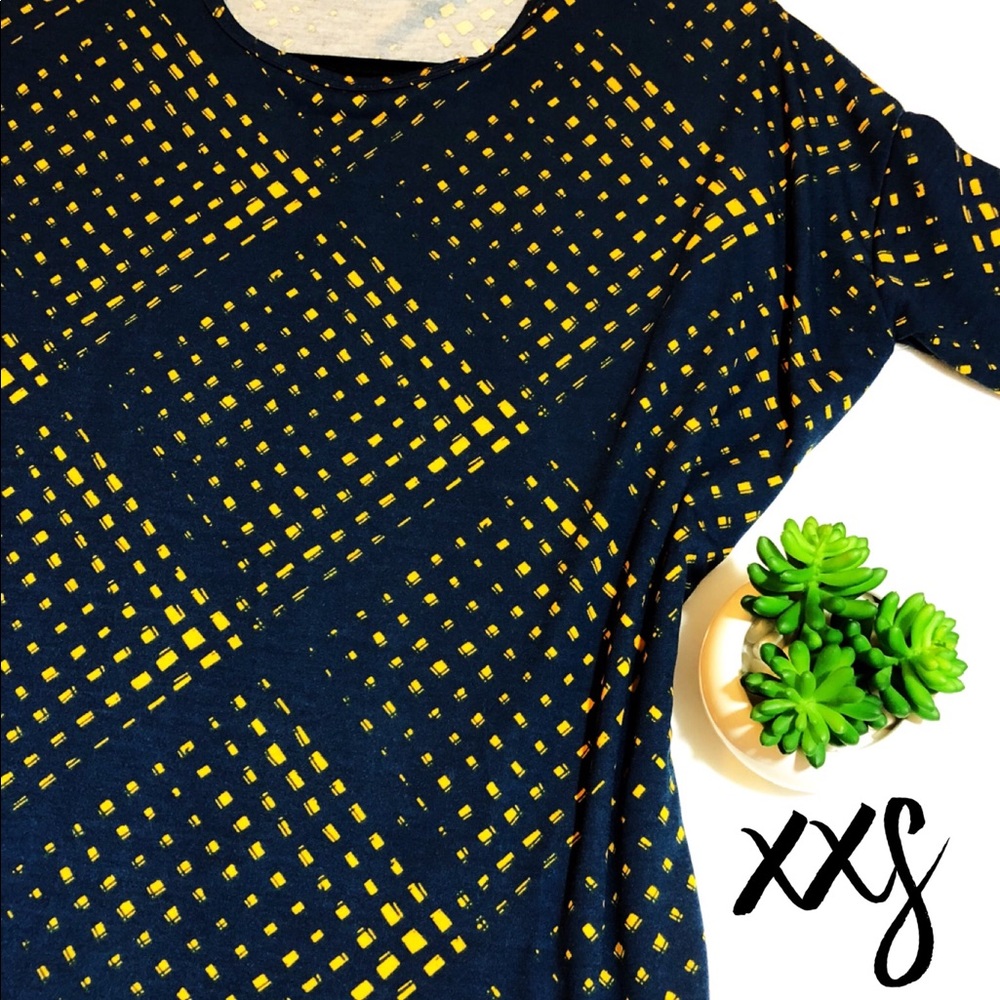 LuLaRoe Irma tunic XXS